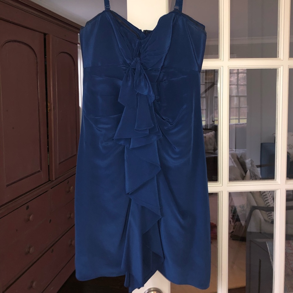 Royal blue, detachable straps
